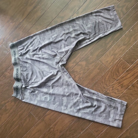 Reebok 3/4 length tights - Picture 4 of 5